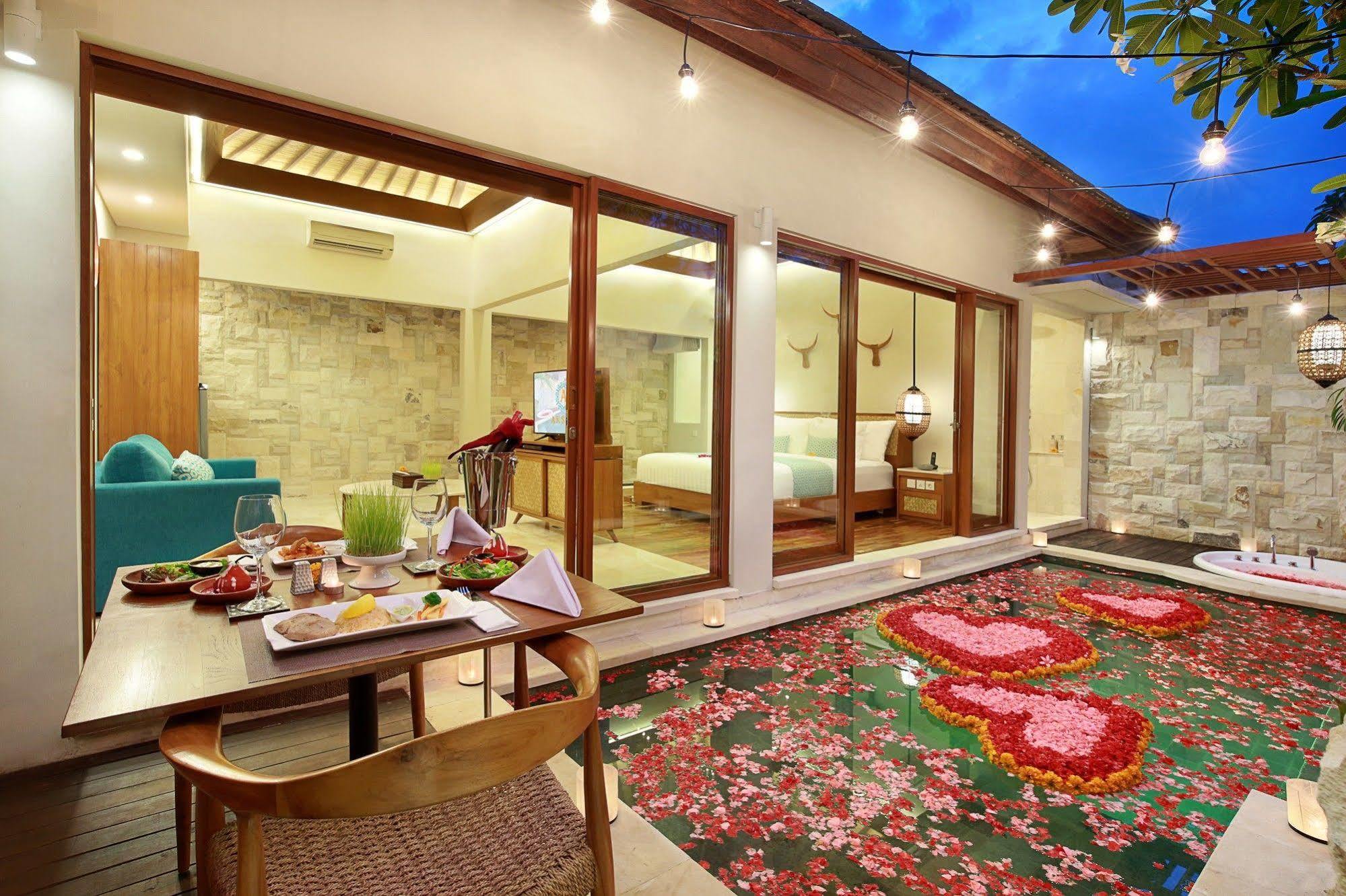 Aksari Villa Seminyak Exterior foto